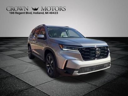 New 2025 Honda Pilot Touring