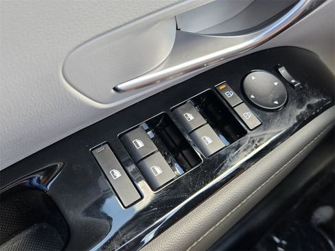 Certified 2025 Hyundai Tucson Limited image 29