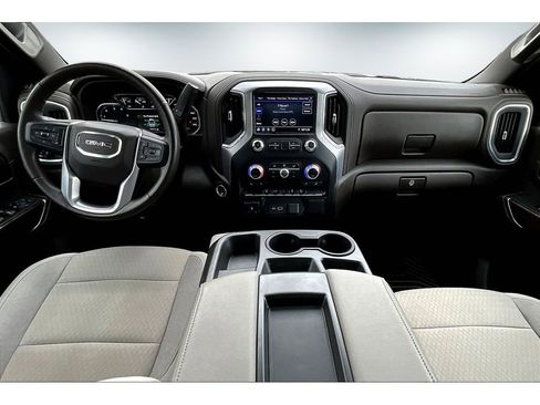 Used 2022 GMC Sierra 3500 SLE w/ SLE Convenience Package image 8