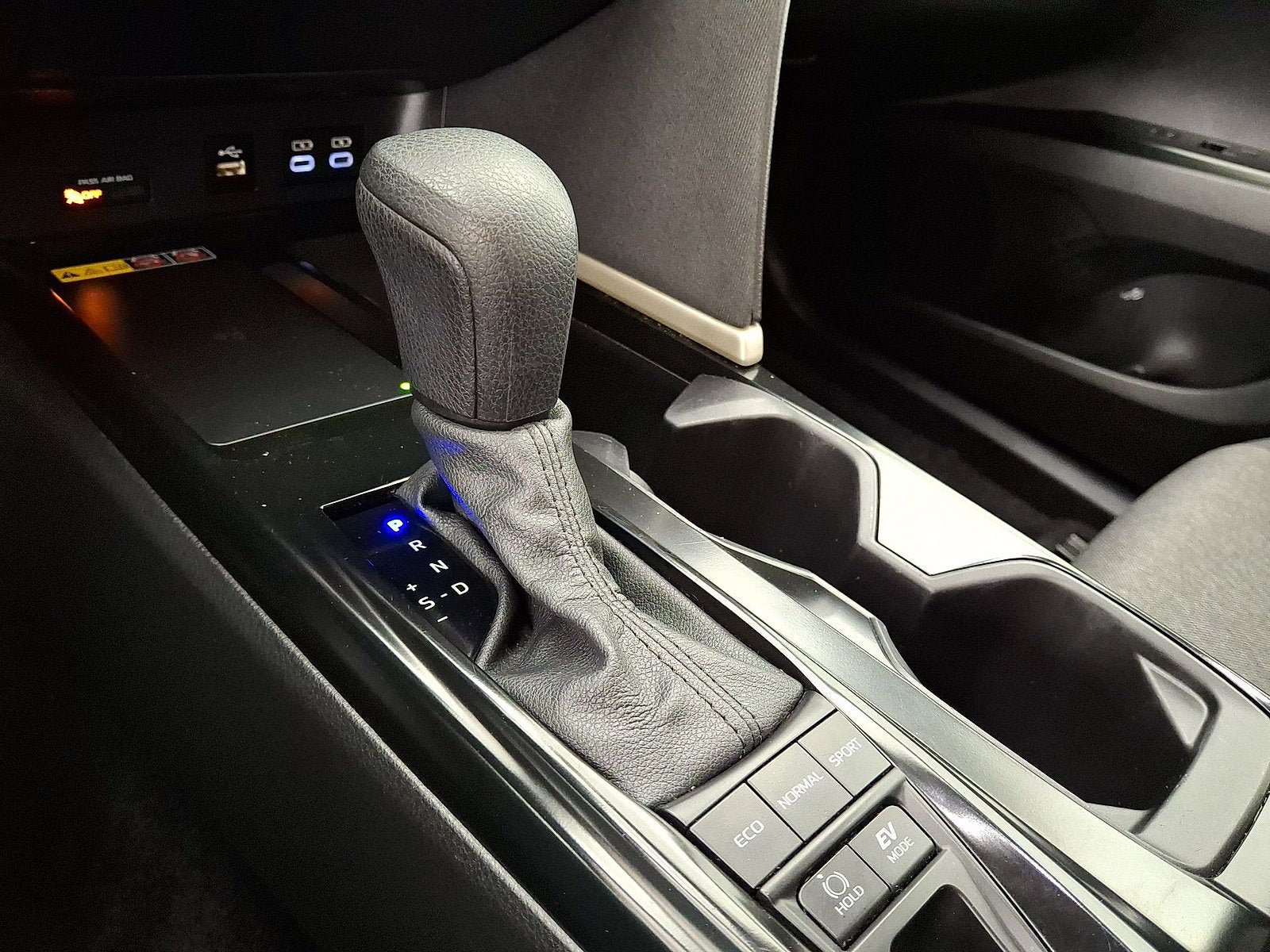 Certified 2025 Toyota Camry LE FWD image 4