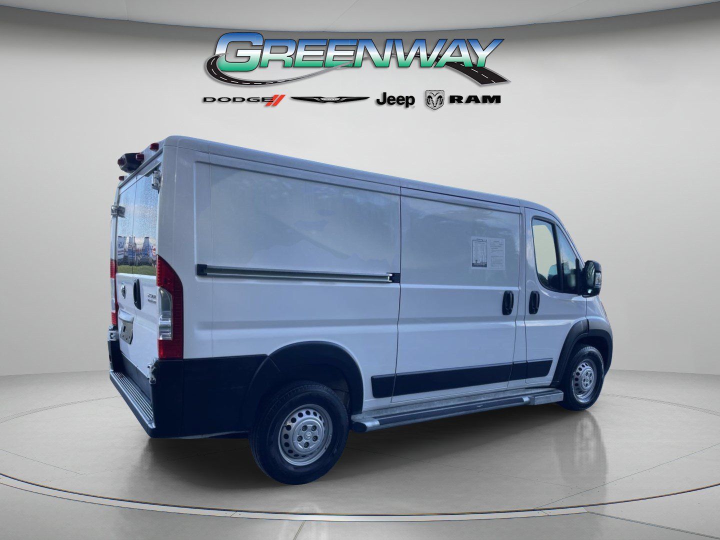 Used 2025 RAM ProMaster 2500 w/ U-Haul Equipment Group FWD image 4