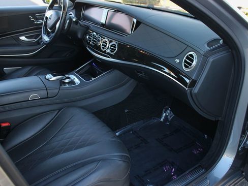 Used 2016 Mercedes-Benz Maybach S 600 image 22