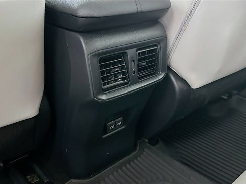 Used 2023 Toyota RAV4 XLE Premium AWD/4WD image 27