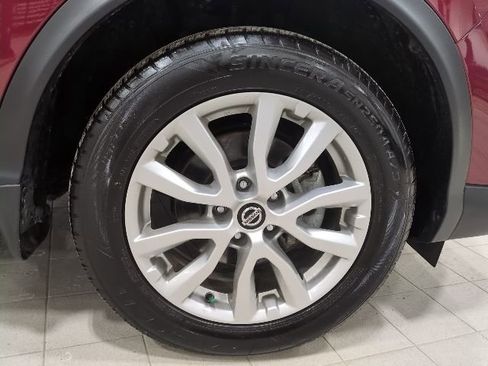 Used 2022 Nissan Rogue Sport SV image 21