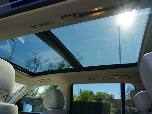 Used 2022 Mercedes-Benz GLS 450 4MATIC image 34