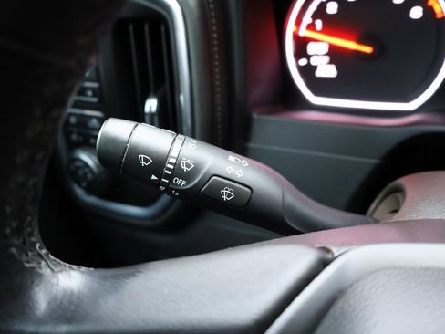 Used 2022 Chevrolet Silverado 1500 LTZ image 18