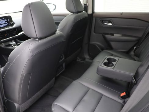 Used 2023 Nissan Rogue SL w/ SL Premium Package AWD/4WD image 10
