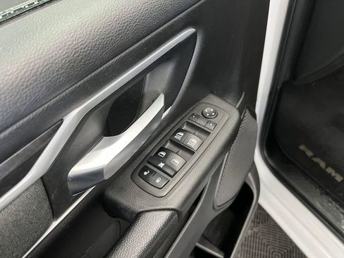 Used 2022 RAM 1500 Big Horn image 11