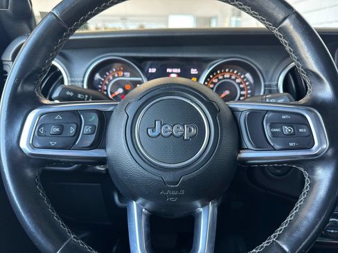 Used 2021 Jeep Gladiator Overland AWD/4WD image 26