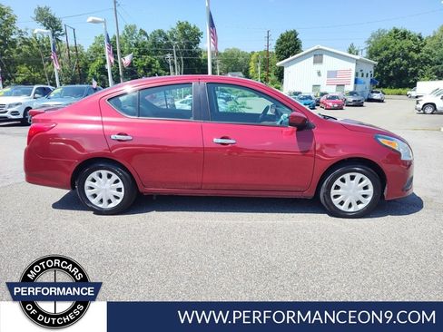 Used 2019 Nissan Versa SV FWD image 2
