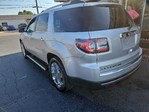 Used 2017 GMC Acadia Limited SLT AWD/4WD image 3