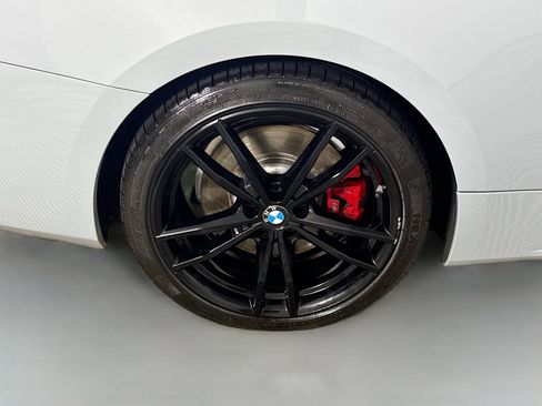 Used 2024 BMW M440i Convertible image 31