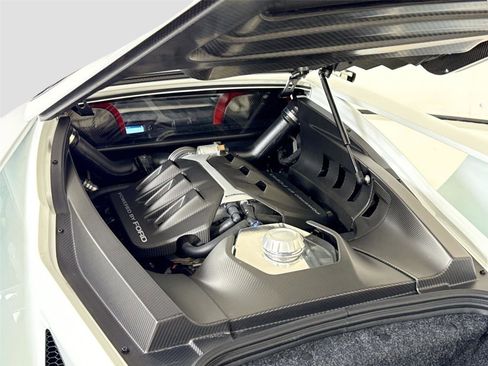 Used 2021 Ford GT Heritage Edition image 27