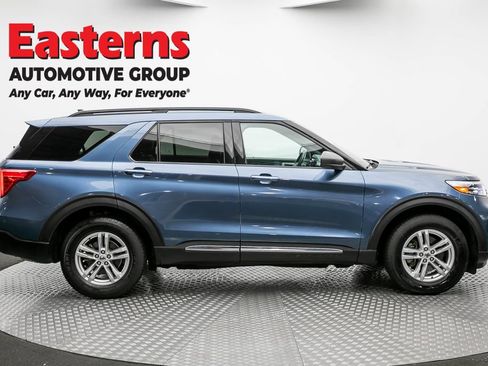 Used 2020 Ford Explorer XLT w/ Equipment Group 202A AWD/4WD image 4