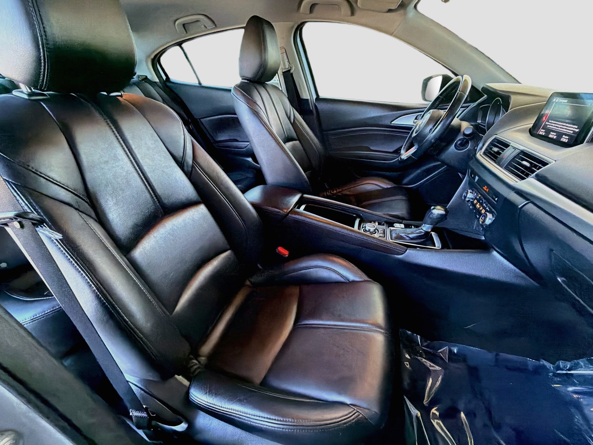 Used 2018 MAZDA MAZDA3 Touring FWD image 29
