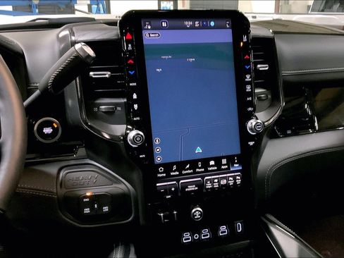 New 2025 RAM 2500 Limited AWD/4WD image 6