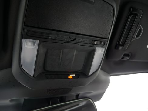 Certified 2025 Subaru Forester image 32