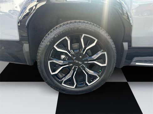 New 2025 GMC Sierra EV Denali image 14