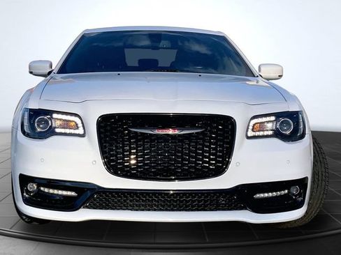 Used 2022 Chrysler 300 S RWD image 3