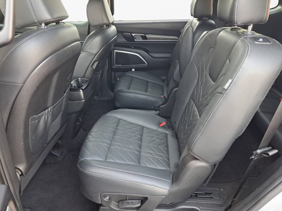 Used 2023 Kia Telluride EX X-Line AWD/4WD image 13