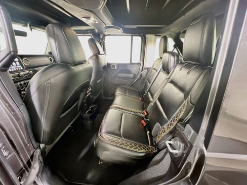 Used 2021 Jeep Wrangler Unlimited Sahara image 24