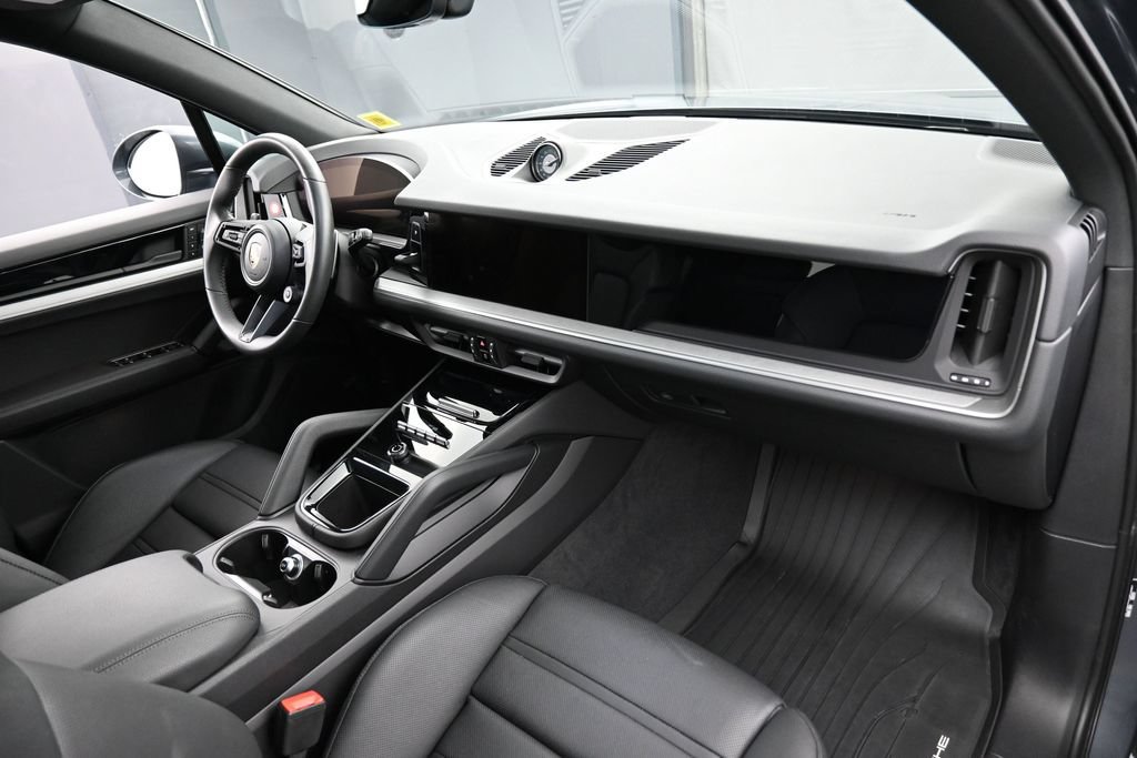 Certified 2026 Porsche Cayenne S AWD/4WD image 30