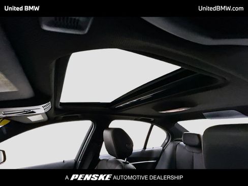 Used 2017 BMW 330i Sedan image 11