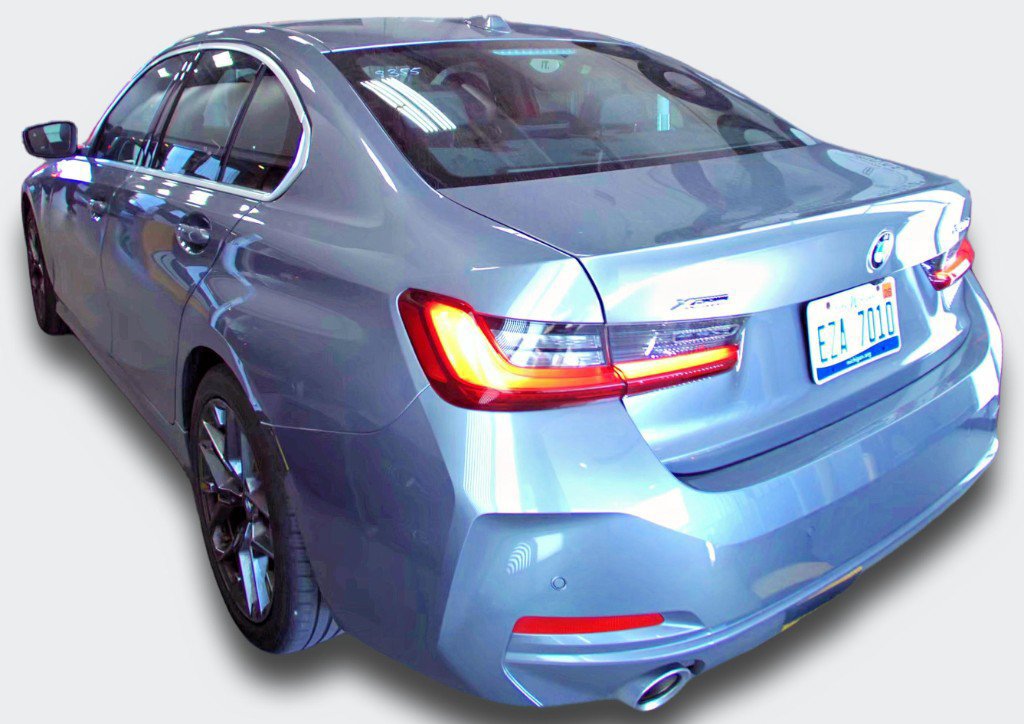 Used 2026 BMW 330i xDrive Sedan AWD/4WD image 4
