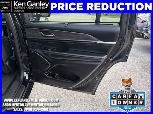 Used 2021 Jeep Grand Cherokee L Overland w/ Luxury Tech Group IV AWD/4WD image 23