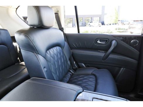 Used 2024 Nissan Armada Platinum w/ Captain's Chairs Package image 10