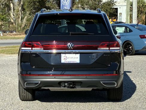 New 2026 Volkswagen Atlas SE image 6