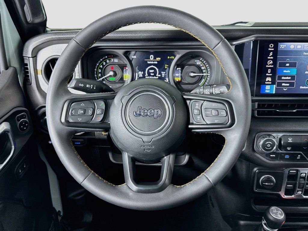 Used 2024 Jeep Wrangler Unlimited AWD/4WD image 24