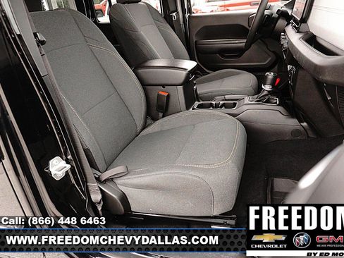 Used 2024 Jeep Wrangler Unlimited Sport AWD/4WD image 15