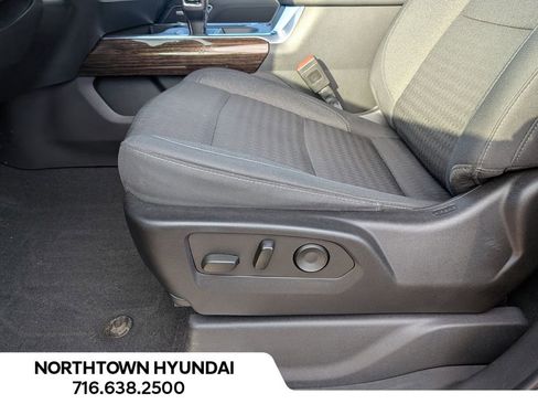 Used 2022 GMC Sierra 1500 Elevation w/ Preferred Package image 32