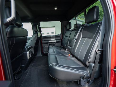 Used 2020 Ford F150 Lariat w/ Equipment Group 502A Luxury AWD/4WD image 18