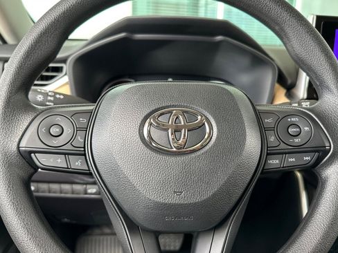 New 2025 Toyota RAV4 XLE image 27