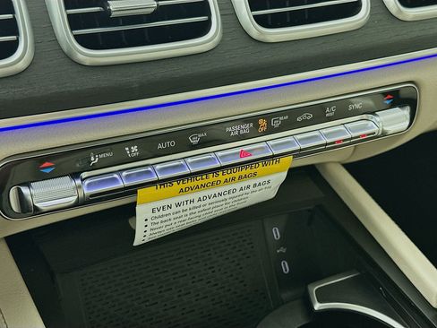 New 2026 Mercedes-Benz GLE 450 4MATIC Coupe image 17