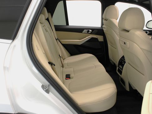 Used 2019 BMW X5 xDrive40i image 44