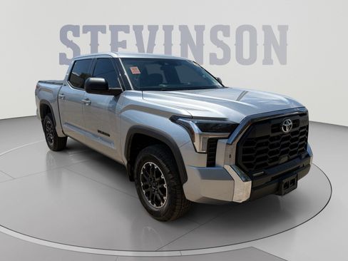 Used 2023 Toyota Tundra SR5 w/ TRD Off-Road Premium Package AWD/4WD image 7