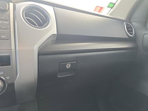 Used 2017 Toyota Tundra SR5 image 31