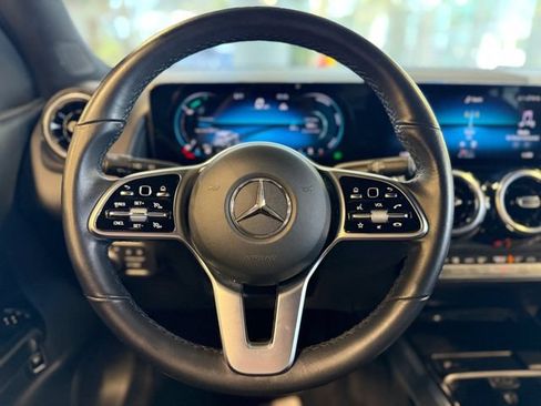 Used 2023 Mercedes-Benz GLB 250 4MATIC image 24