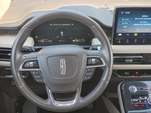 Used 2023 Lincoln Nautilus Reserve AWD/4WD image 25