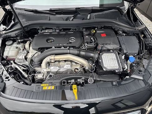 Certified 2025 Mercedes-Benz GLA 250 4MATIC image 11