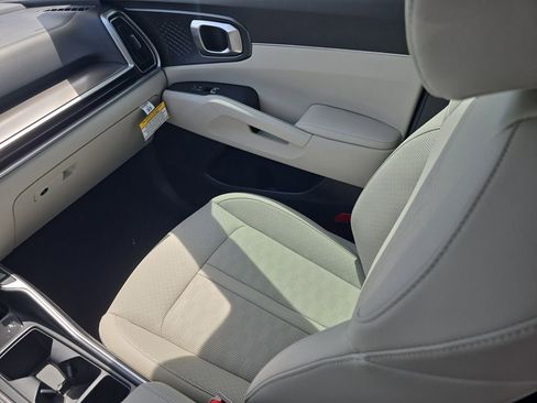 New 2026 Kia Sorento EX FWD image 16