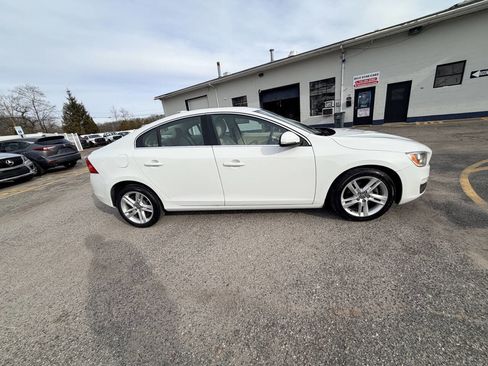 Used 2015 Volvo S60 T5 Premier image 11
