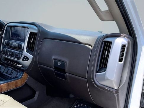 Used 2018 GMC Sierra 1500 SLT AWD/4WD image 27