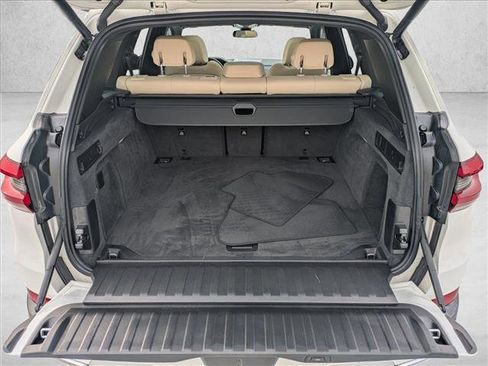 Used 2022 BMW X5 sDrive40i w/ Parking Assistance Package image 6