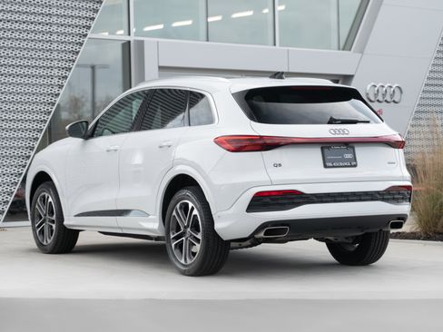 Certified 2025 Audi Q5 Premium Plus w/ Premium Plus image 5