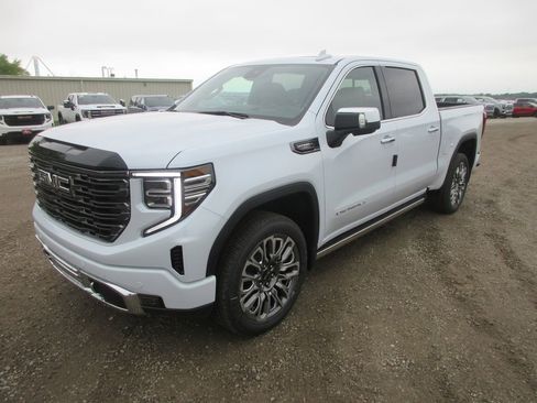 New 2026 GMC Sierra 1500 Denali Ultimate AWD/4WD image 11