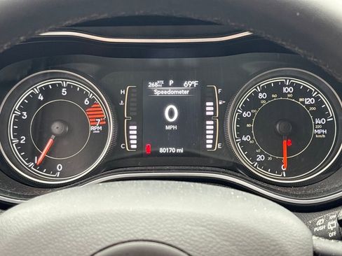 Used 2020 Jeep Cherokee Altitude image 21